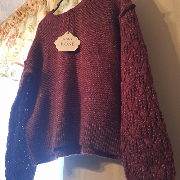NWT Women's Cable Knit Pullover Sweater Plum Or Burgandy M - Picture 3 of 16